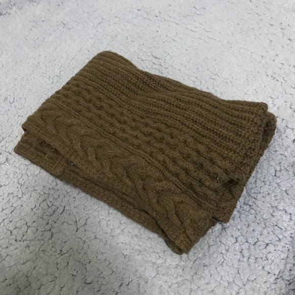 Club Monaco Olive Green Wool Infinity Scarf - Picture 3 of 4